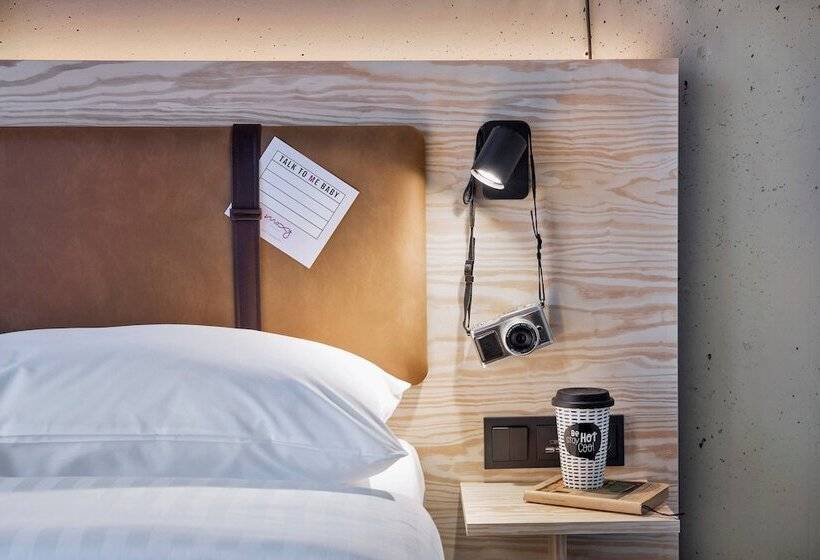 חדר סטנדרט, Moxy Frankfurt Airport Kelsterbach