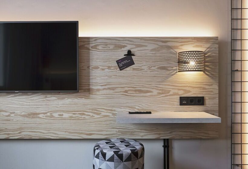 חדר סטנדרט, Moxy Frankfurt Airport Kelsterbach