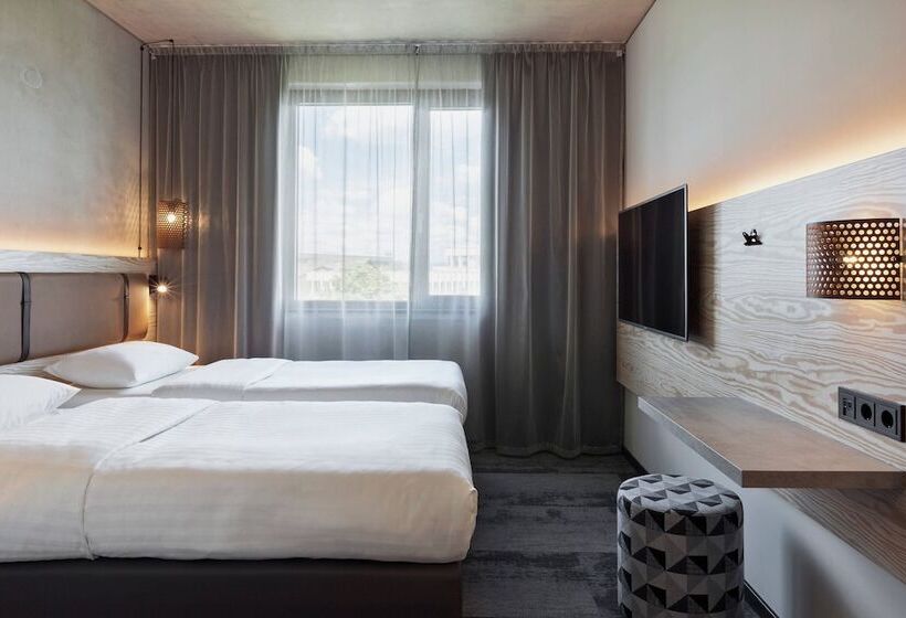 חדר סטנדרט, Moxy Frankfurt Airport Kelsterbach