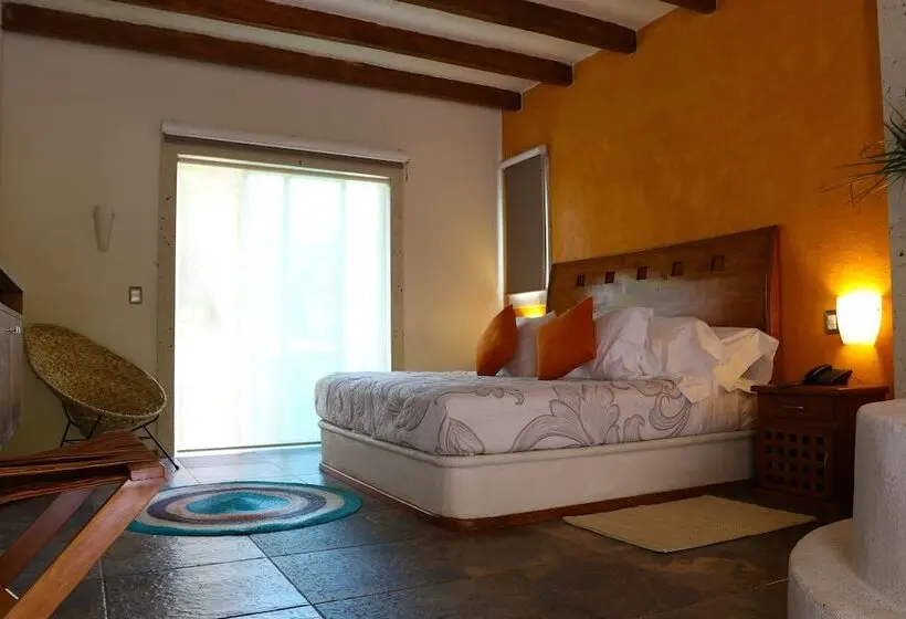 اتاق استاندارد با چشم‌انداز استخر, Nequi Hotel Boutique