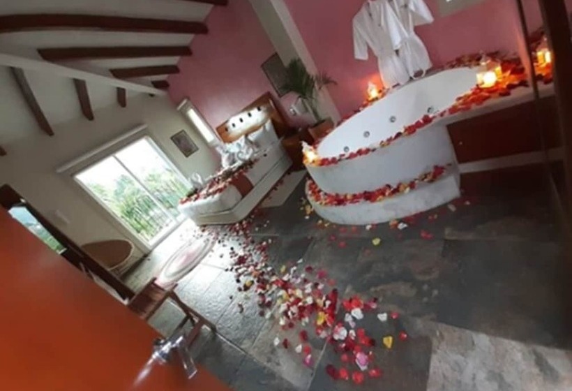 プールビュースタンダードルーム, Nequi Hotel Boutique