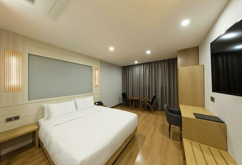 اتاق استاندارد, Notte La Mia