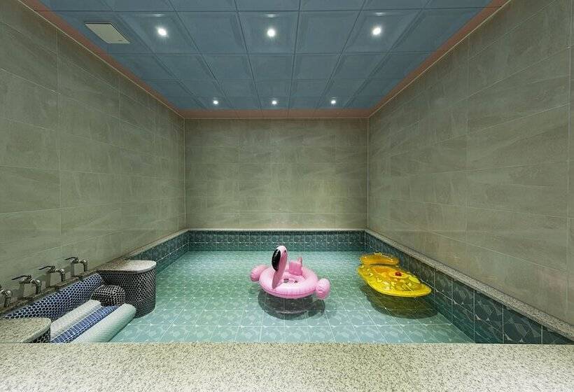 اتاق استاندارد, Notte La Mia