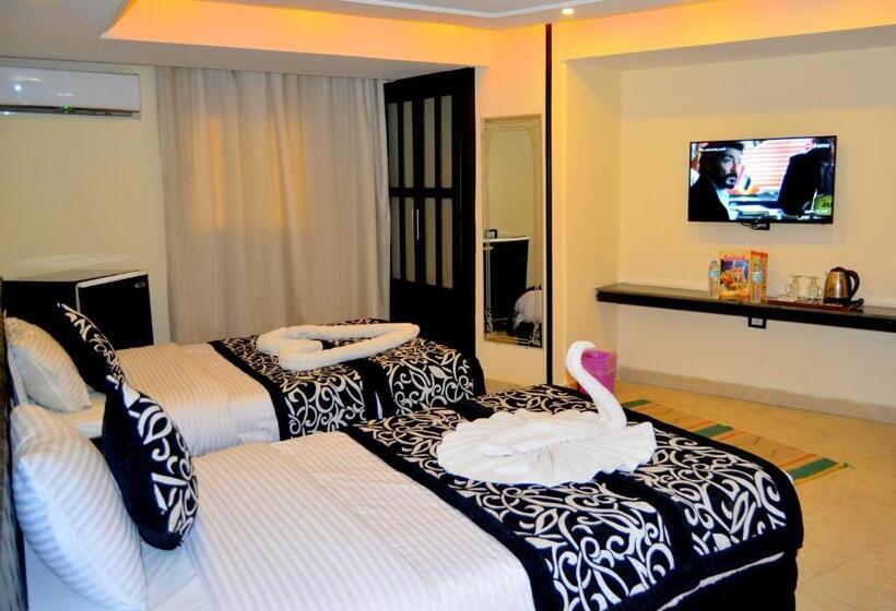 اتاق لوکس, Panorama Ramsis Hotel & Cafe