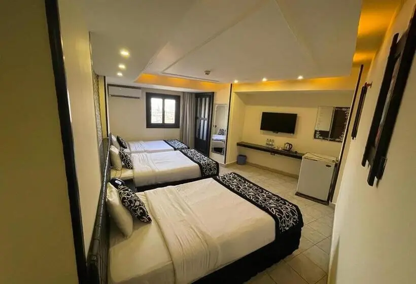 اتاق لوکس سه تخته, Panorama Ramsis Hotel & Cafe