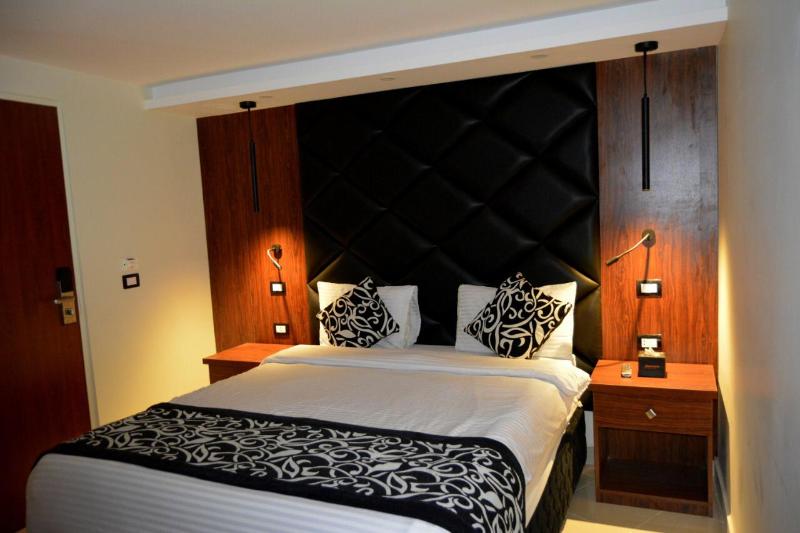 اتاق لوکس, Panorama Ramsis Hotel & Cafe