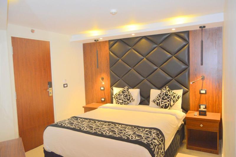 اتاق لوکس سه تخته, Panorama Ramsis Hotel & Cafe