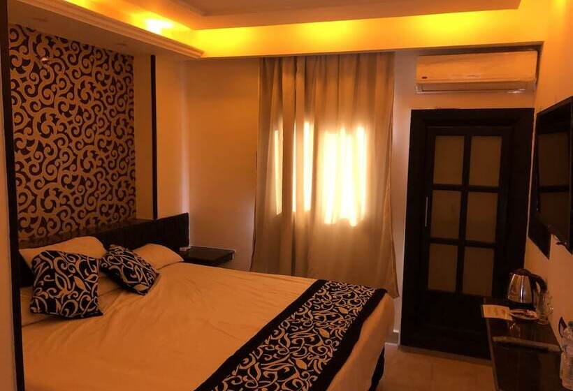 اتاق لوکس, Panorama Ramsis Hotel & Cafe
