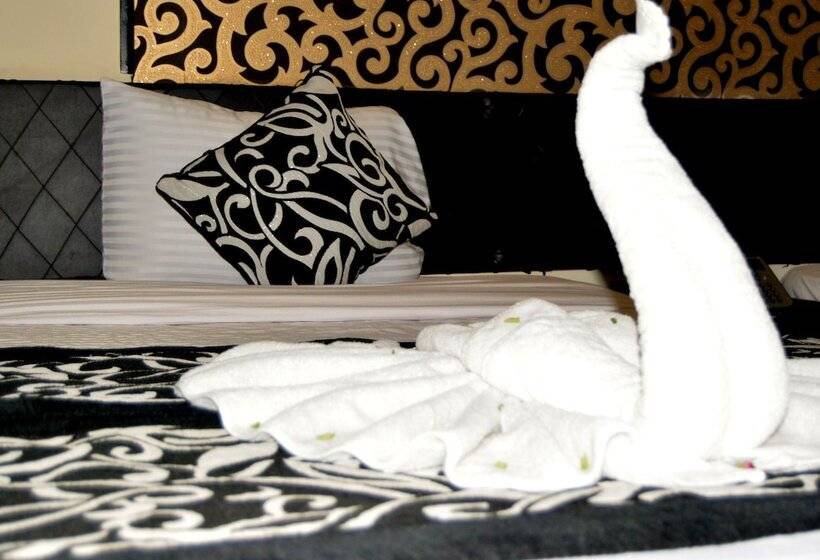 اتاق لوکس, Panorama Ramsis Hotel & Cafe