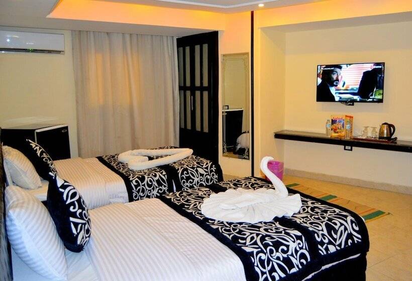 اتاق لوکس, Panorama Ramsis Hotel & Cafe