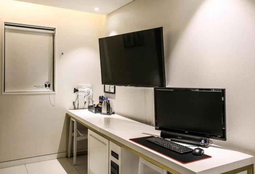 Habitació Estàndard, Mari Hotel Terminal Branch