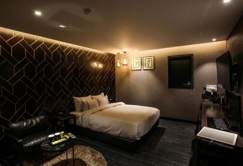 Habitació Estàndard, Mari Hotel Terminal Branch