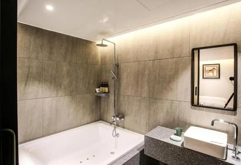 Superior-huone, Mari Hotel Terminal Branch
