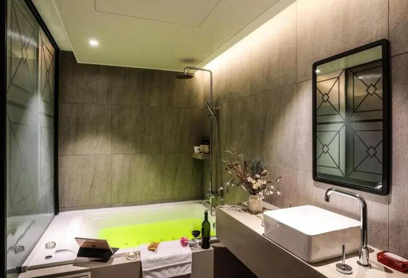 Superior-huone, Mari Hotel Terminal Branch