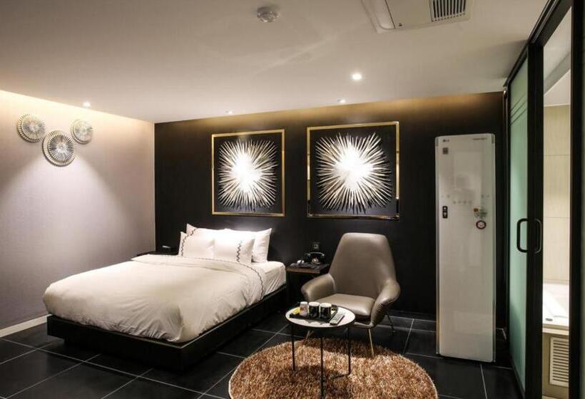 Habitació Superior, Mari Hotel Terminal Branch