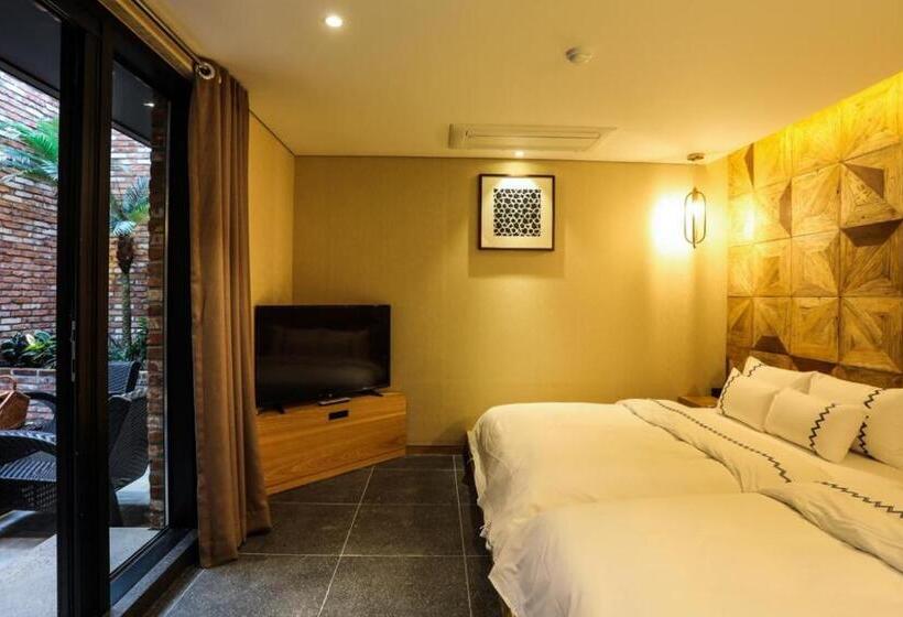 Estudi estàndard amb Terrassa, Mari Hotel Terminal Branch