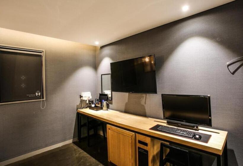 Habitació Deluxe, Mari Hotel Terminal Branch