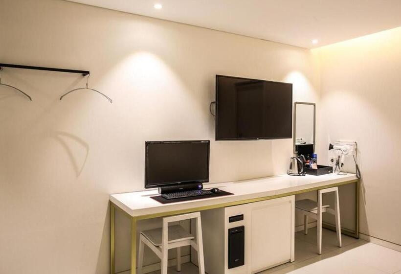 Habitació Deluxe, Mari Hotel Terminal Branch