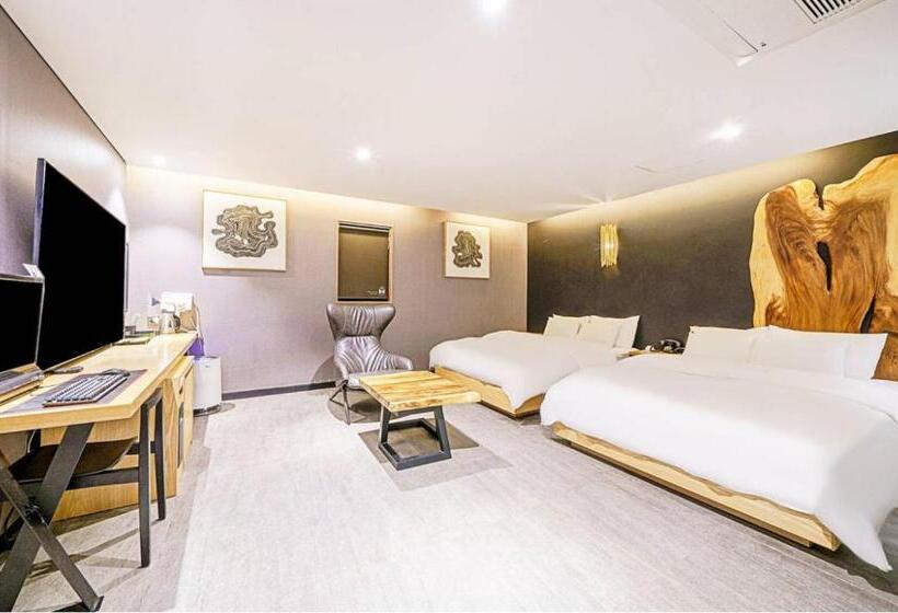 Habitació Superior, Mari Hotel Terminal Branch