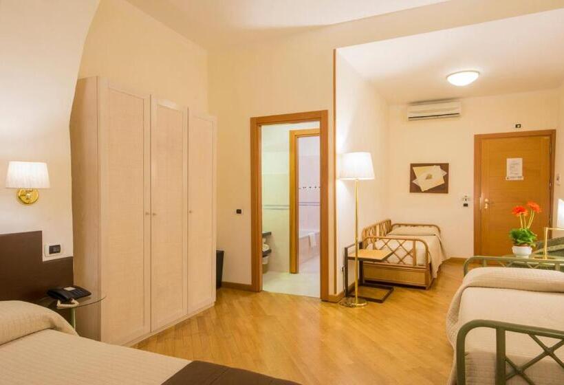 اتاق استاندارد چهار تخته, Piazza Paradiso Accommodation