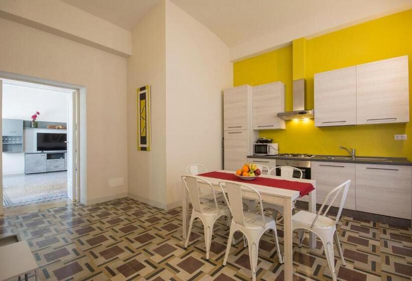 آپارتمان 1 خوابه با چشم‌انداز باغ, Piazza Paradiso Accommodation