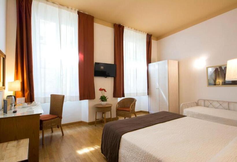 اتاق استاندارد سه نفره, Piazza Paradiso Accommodation