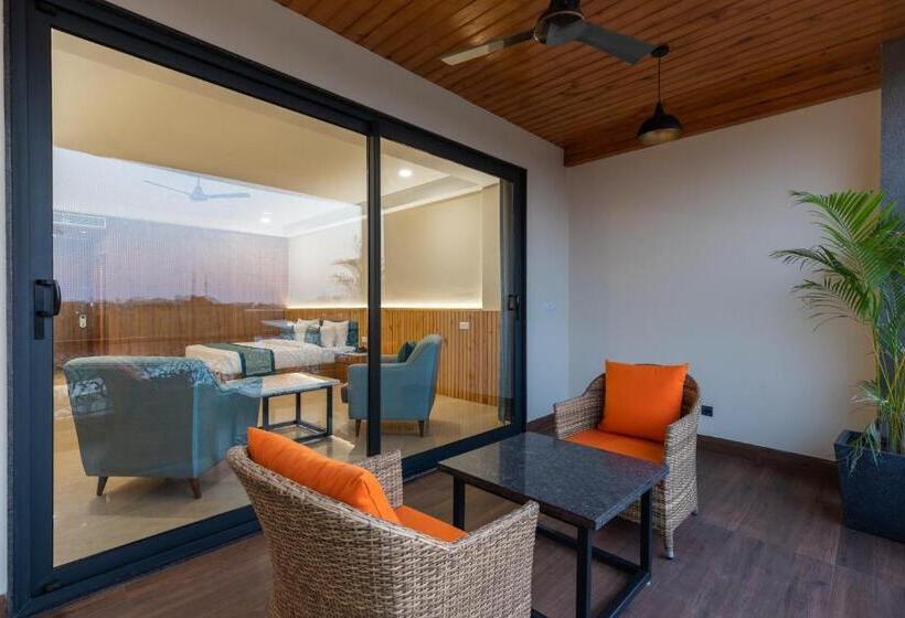 اتاق استاندارد با تخت بزرگ, Highway King Bagru