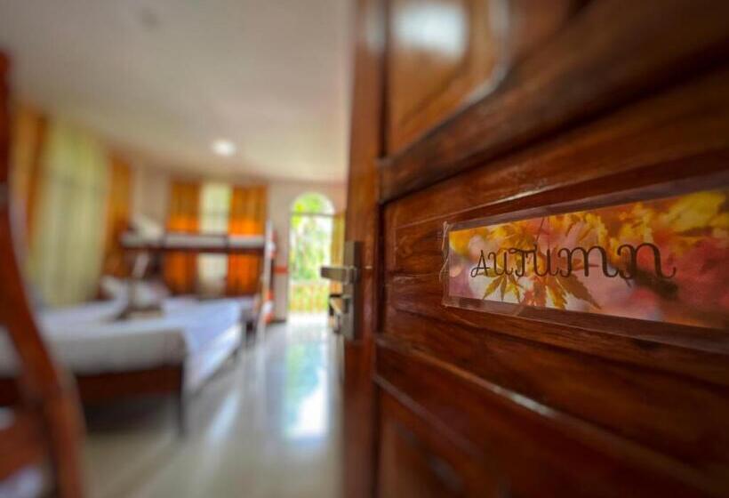 اتاق خانوادگی, White Summerville Tourist Inn