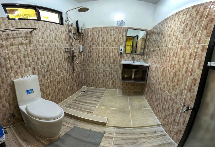 اتاق خانوادگی, White Summerville Tourist Inn