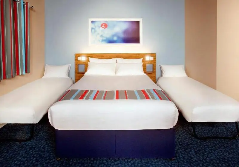 Perhehuone, White Summerville Tourist Inn