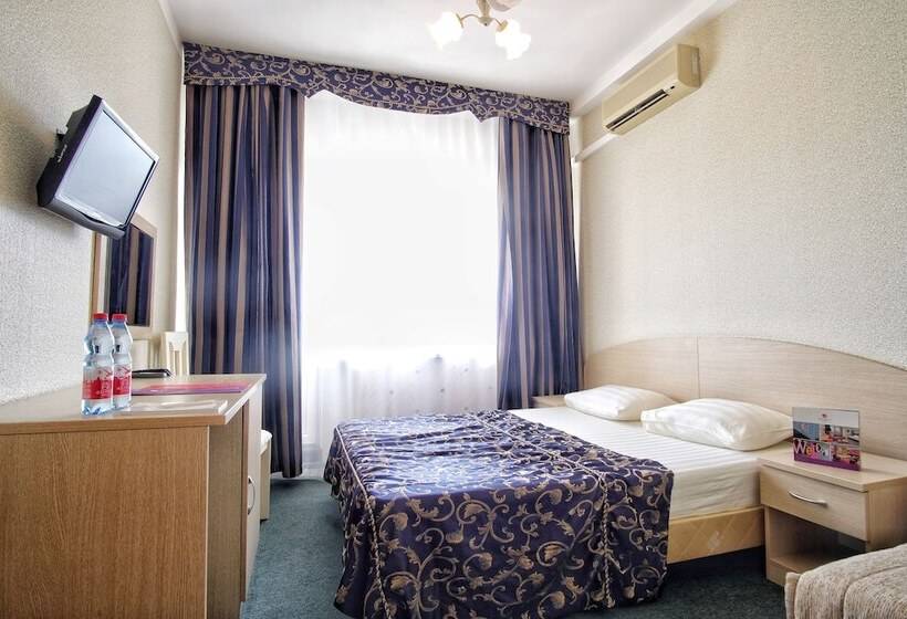 اتاق استاندارد با چشم‌انداز دریا, Azimut Hotel Prometey Nebug Tuapse