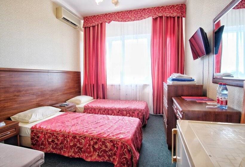 اتاق استاندارد با چشم‌انداز دریا, Azimut Hotel Prometey Nebug Tuapse