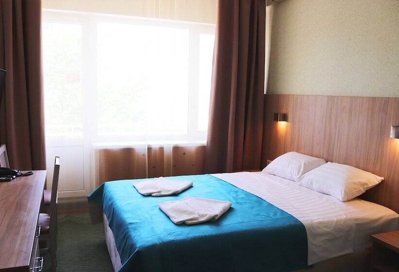 اتاق استاندارد با چشم‌انداز دریا, Azimut Hotel Prometey Nebug Tuapse