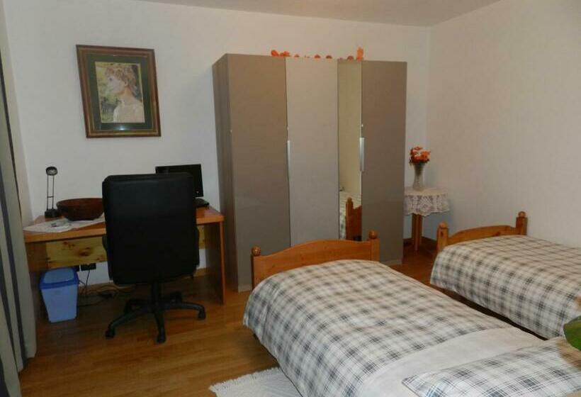 家庭间, Al Sol Levante