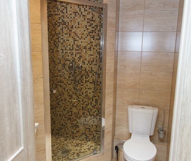 스탠다드 룸, Erzi Club