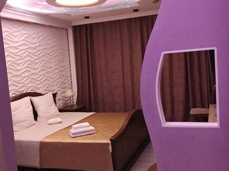 스탠다드 룸, Erzi Club