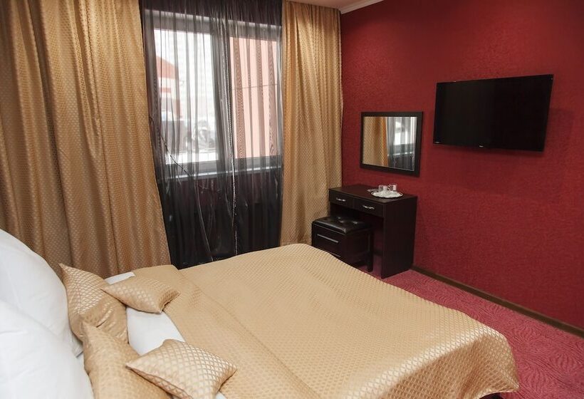 디럭스 룸, Erzi Club