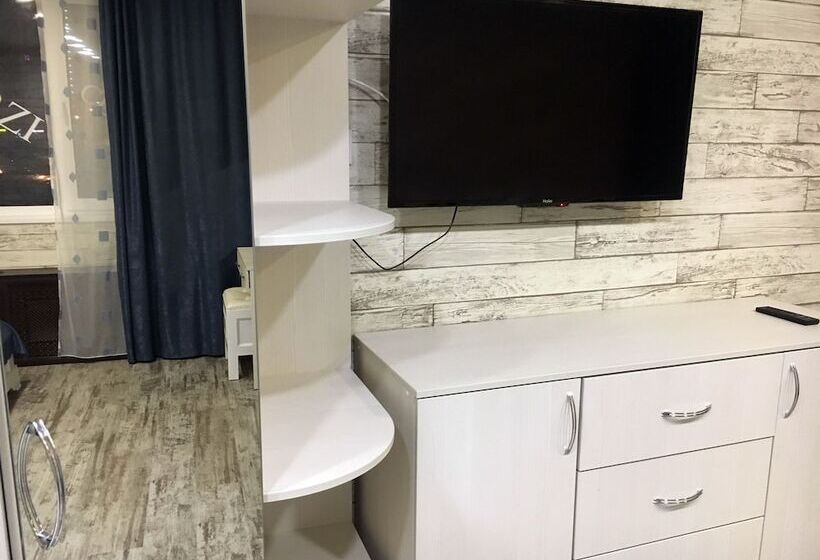 스탠다드 룸, Erzi Club