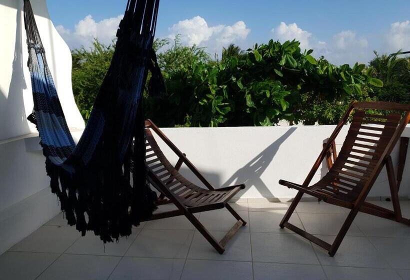 اتاق لوکس با تراس, Pousada Caminho Da Praia