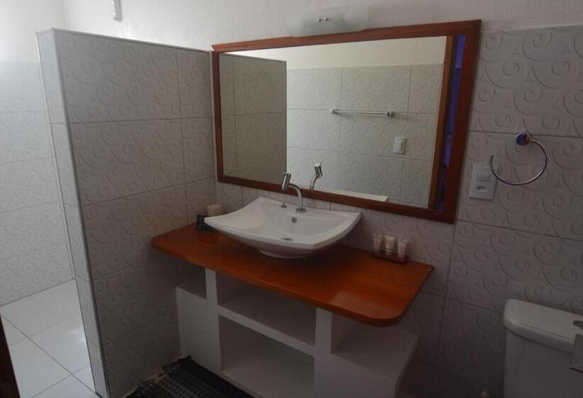 اتاق لوکس خانوادگی, Pousada Caminho Da Praia