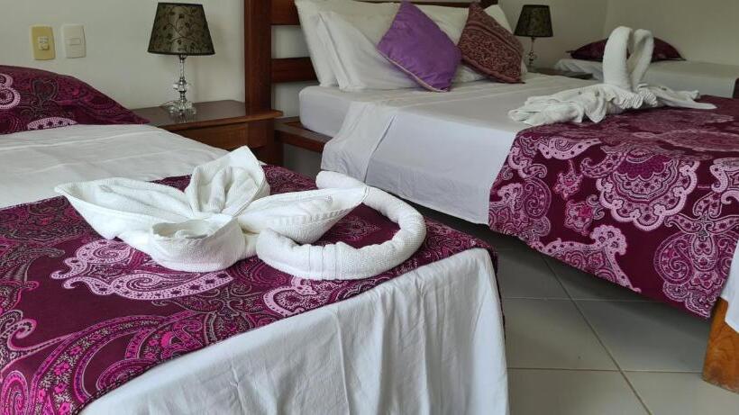 اتاق سوپریور چهار تخته, Pousada Caminho Da Praia