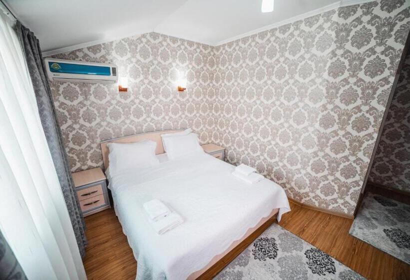 سوییت, Sunrise Guest House