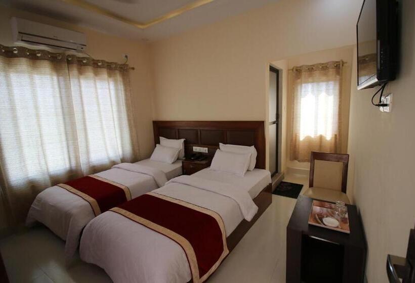 اتاق لوکس, Suramma