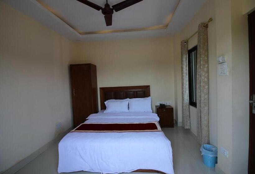 اتاق لوکس, Suramma