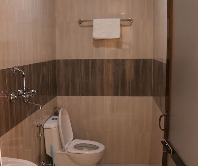 اتاق لوکس, Suramma