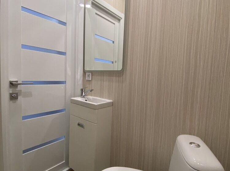 اتاق استاندارد با چشم‌انداز دریا, Hostel Abordage