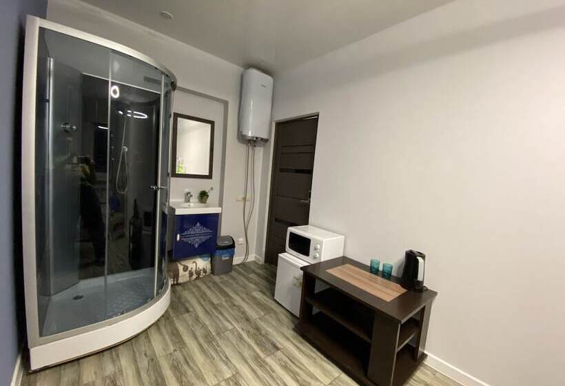 اتاق استاندارد, Hostel Abordage