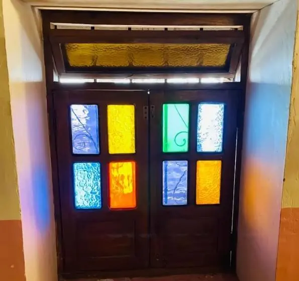 اتاق خانوادگی, Casa De Pita