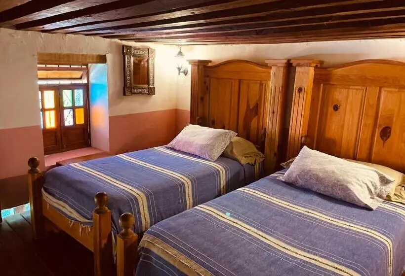 اتاق خانوادگی, Casa De Pita