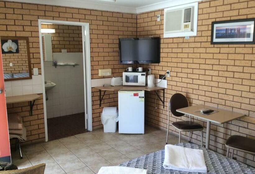 חדר סטנדרט, Cross Roads Motel